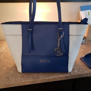 Guess purse with matching wallet